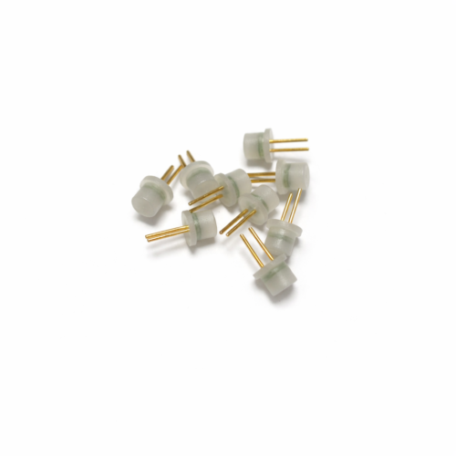 SRS oro pagalvės arba diržo pritraukėjo šovinio emuliatorius